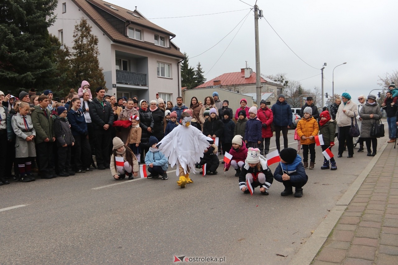Święto Niepodległości 2025 w Ostrołęce - składanie kwiatów [11.11.2025] - zdjęcie #114 - eOstroleka.pl