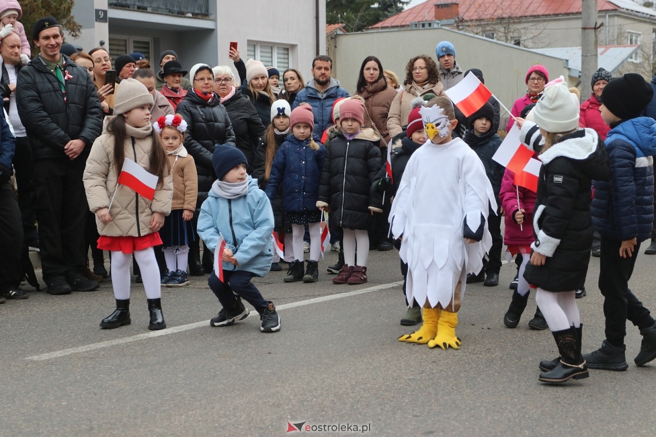 Święto Niepodległości 2025 w Ostrołęce - składanie kwiatów [11.11.2025] - zdjęcie #110 - eOstroleka.pl