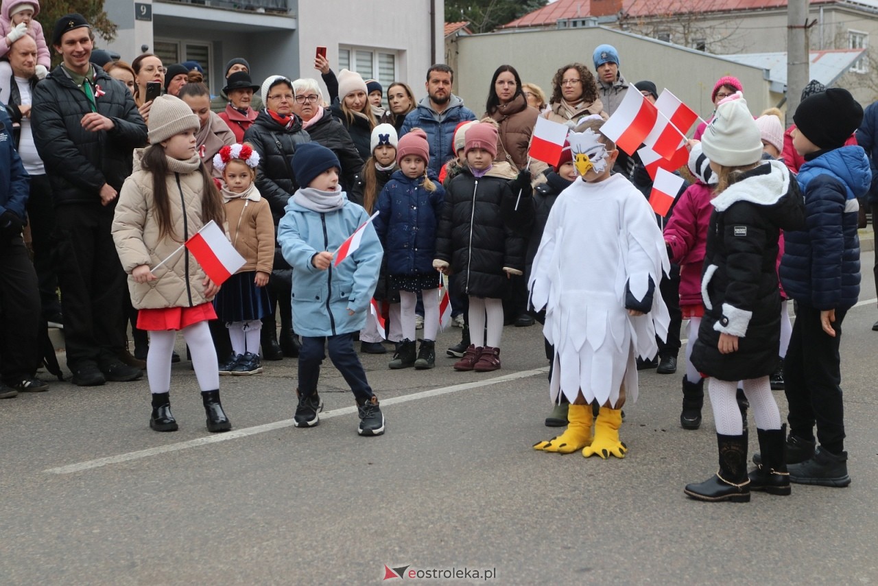 Święto Niepodległości 2025 w Ostrołęce - składanie kwiatów [11.11.2025] - zdjęcie #109 - eOstroleka.pl