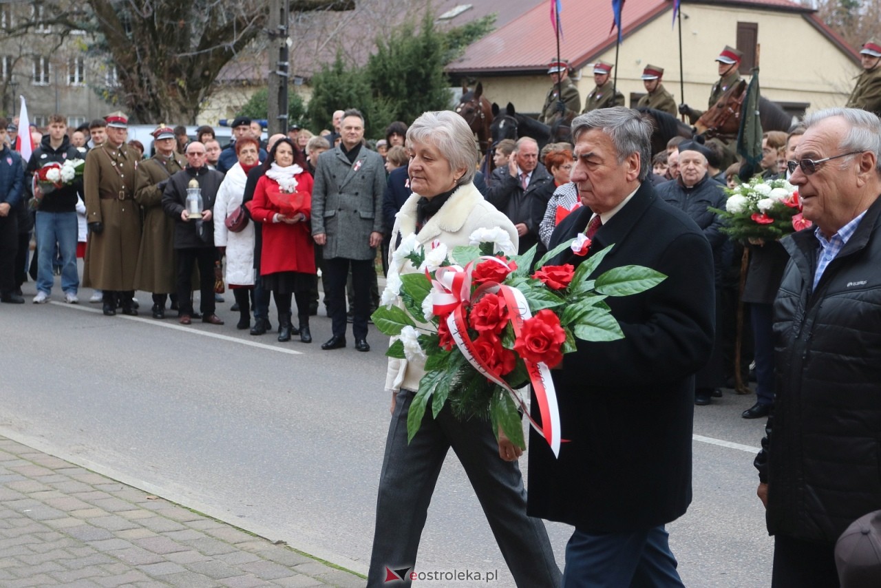Święto Niepodległości 2025 w Ostrołęce - składanie kwiatów [11.11.2025] - zdjęcie #99 - eOstroleka.pl