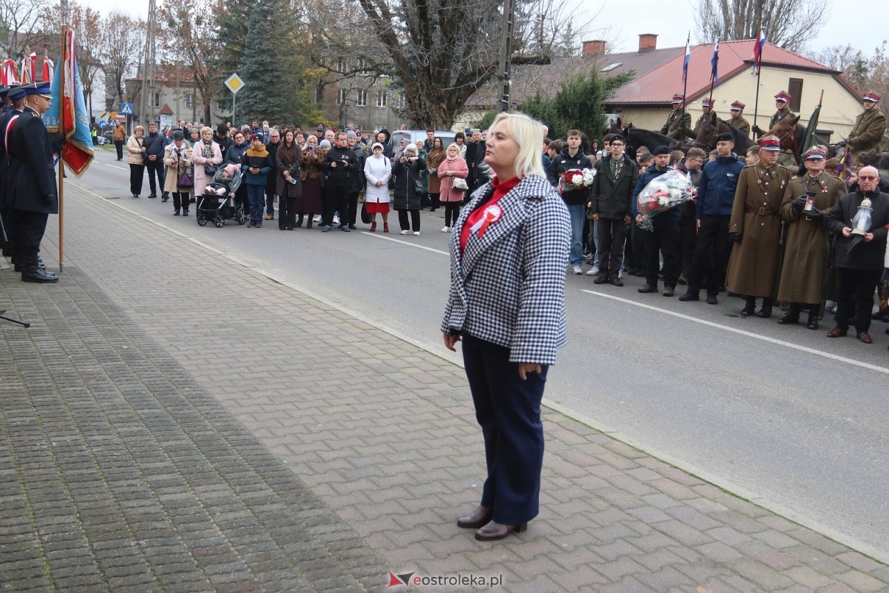 Święto Niepodległości 2025 w Ostrołęce - składanie kwiatów [11.11.2025] - zdjęcie #74 - eOstroleka.pl