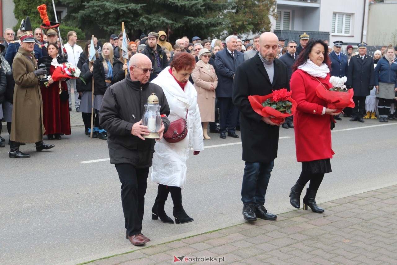 Święto Niepodległości 2025 w Ostrołęce - składanie kwiatów [11.11.2025] - zdjęcie #62 - eOstroleka.pl