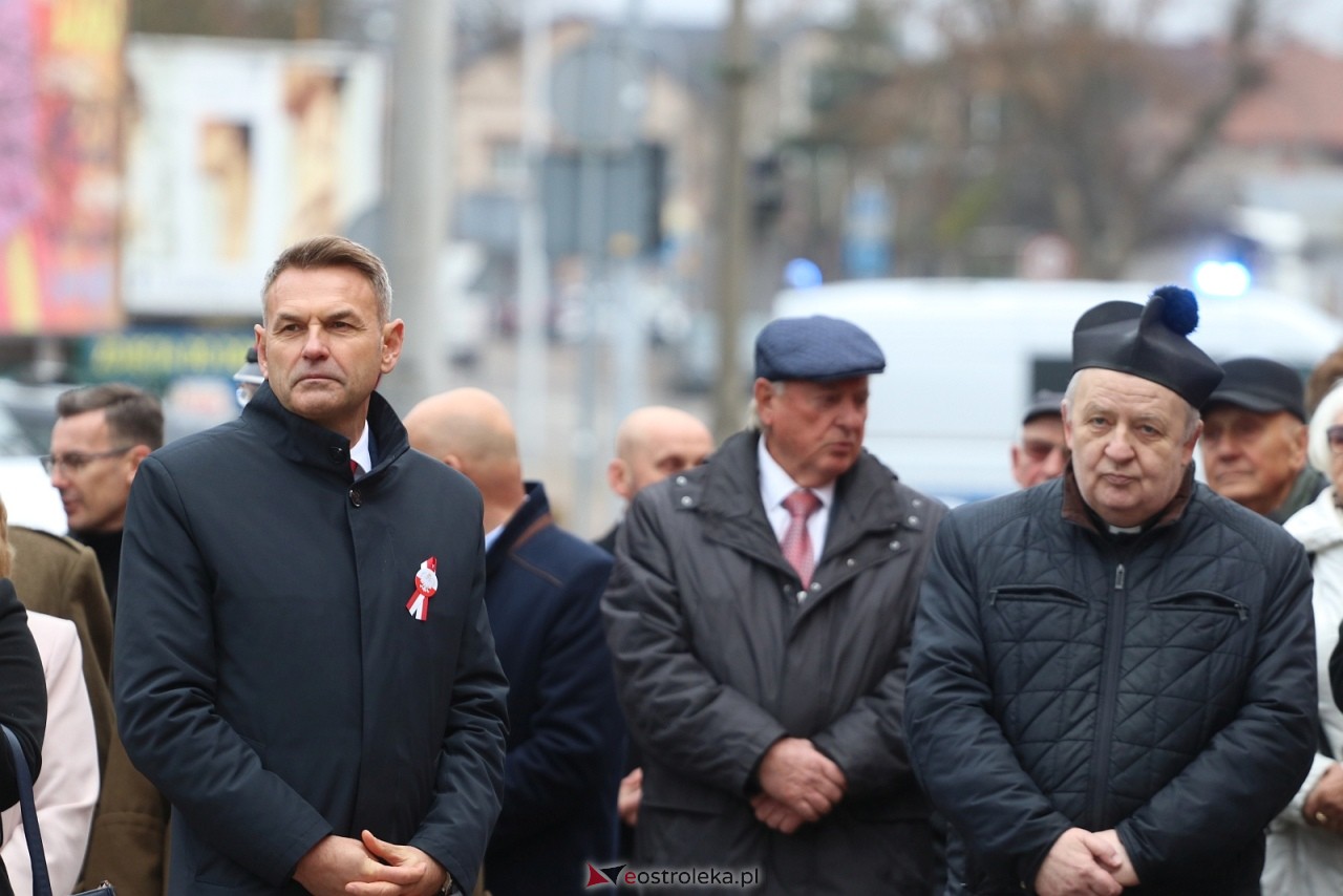 Święto Niepodległości 2025 w Ostrołęce - składanie kwiatów [11.11.2025] - zdjęcie #30 - eOstroleka.pl