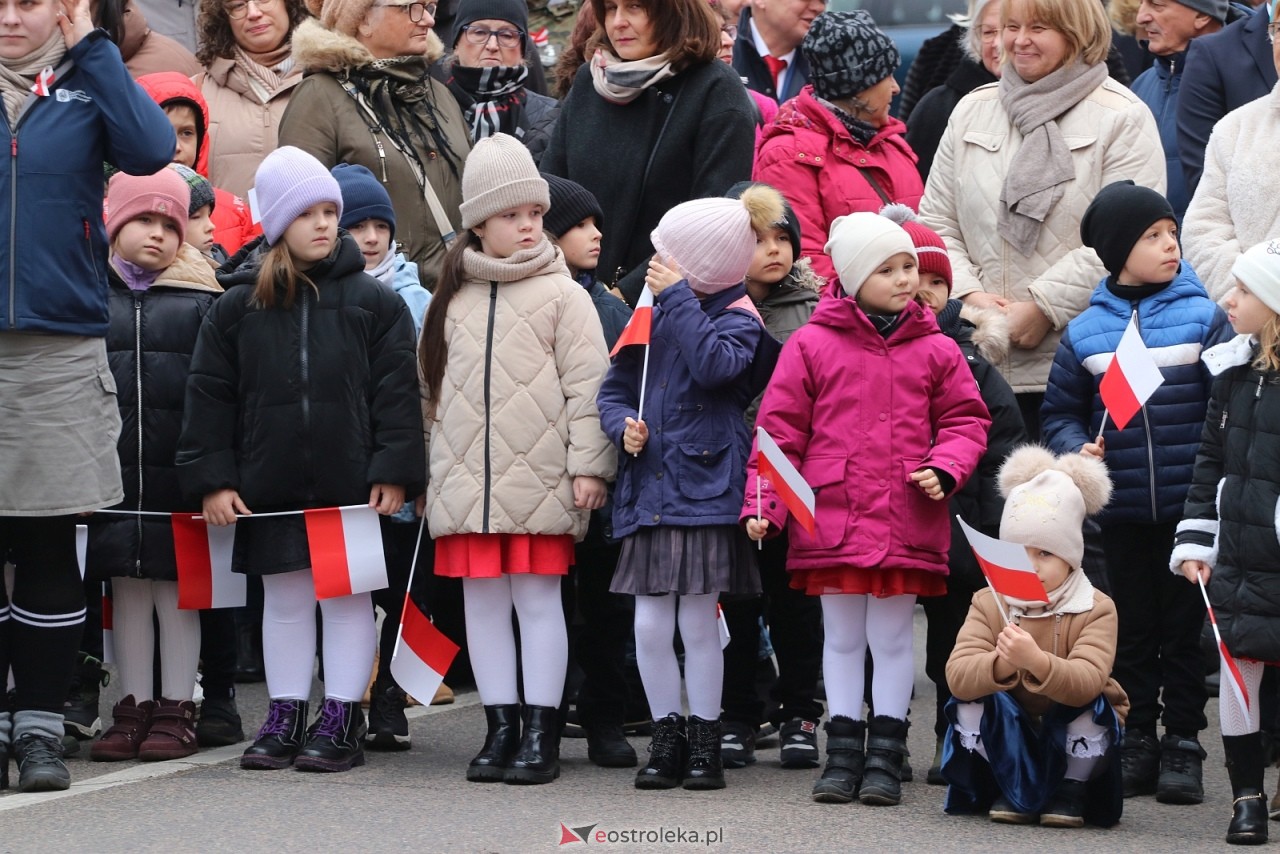 Święto Niepodległości 2025 w Ostrołęce - składanie kwiatów [11.11.2025] - zdjęcie #20 - eOstroleka.pl