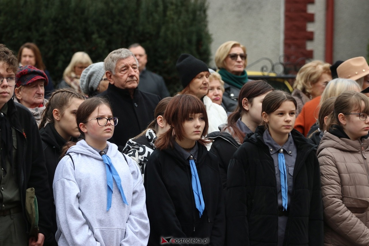 Święto Niepodległości 2025 w Ostrołęce - składanie kwiatów [11.11.2025] - zdjęcie #17 - eOstroleka.pl