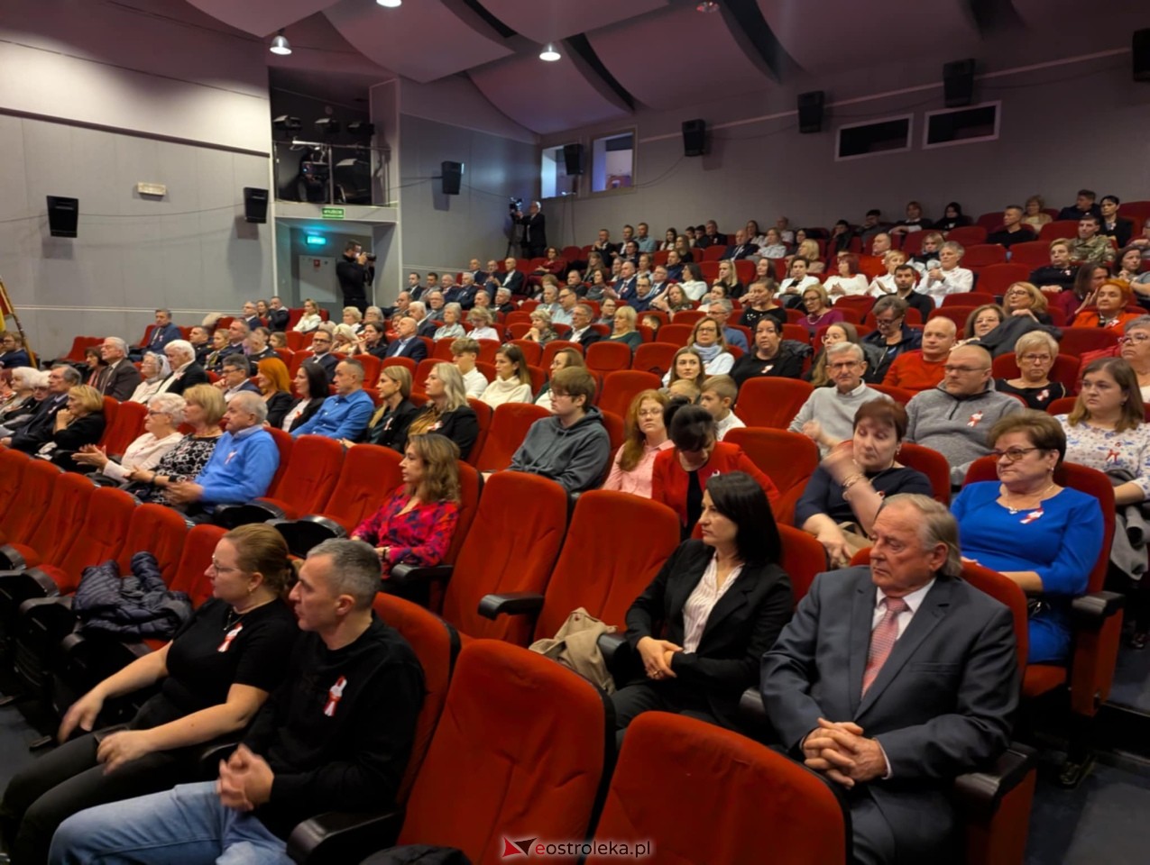 Święto Niepodległości 2025 w Ostrołęce - Sesja rady miasta [11.11.2025] - zdjęcie #76 - eOstroleka.pl