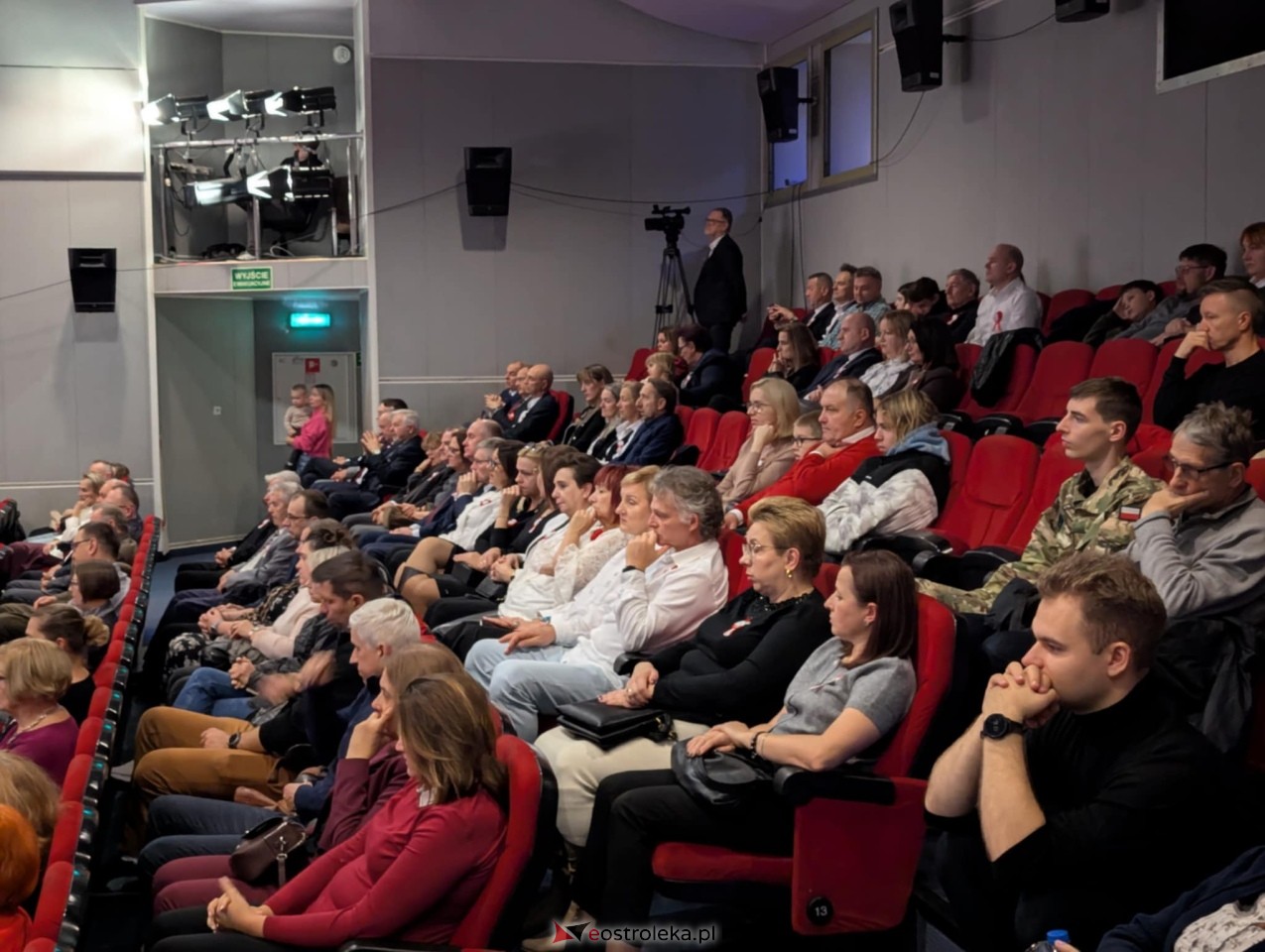 Święto Niepodległości 2025 w Ostrołęce - Sesja rady miasta [11.11.2025] - zdjęcie #74 - eOstroleka.pl