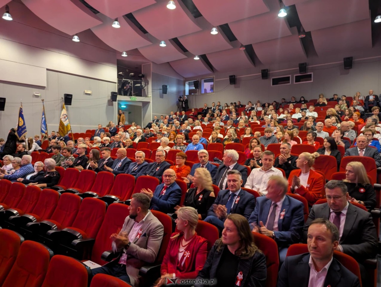 Święto Niepodległości 2025 w Ostrołęce - Sesja rady miasta [11.11.2025] - zdjęcie #68 - eOstroleka.pl