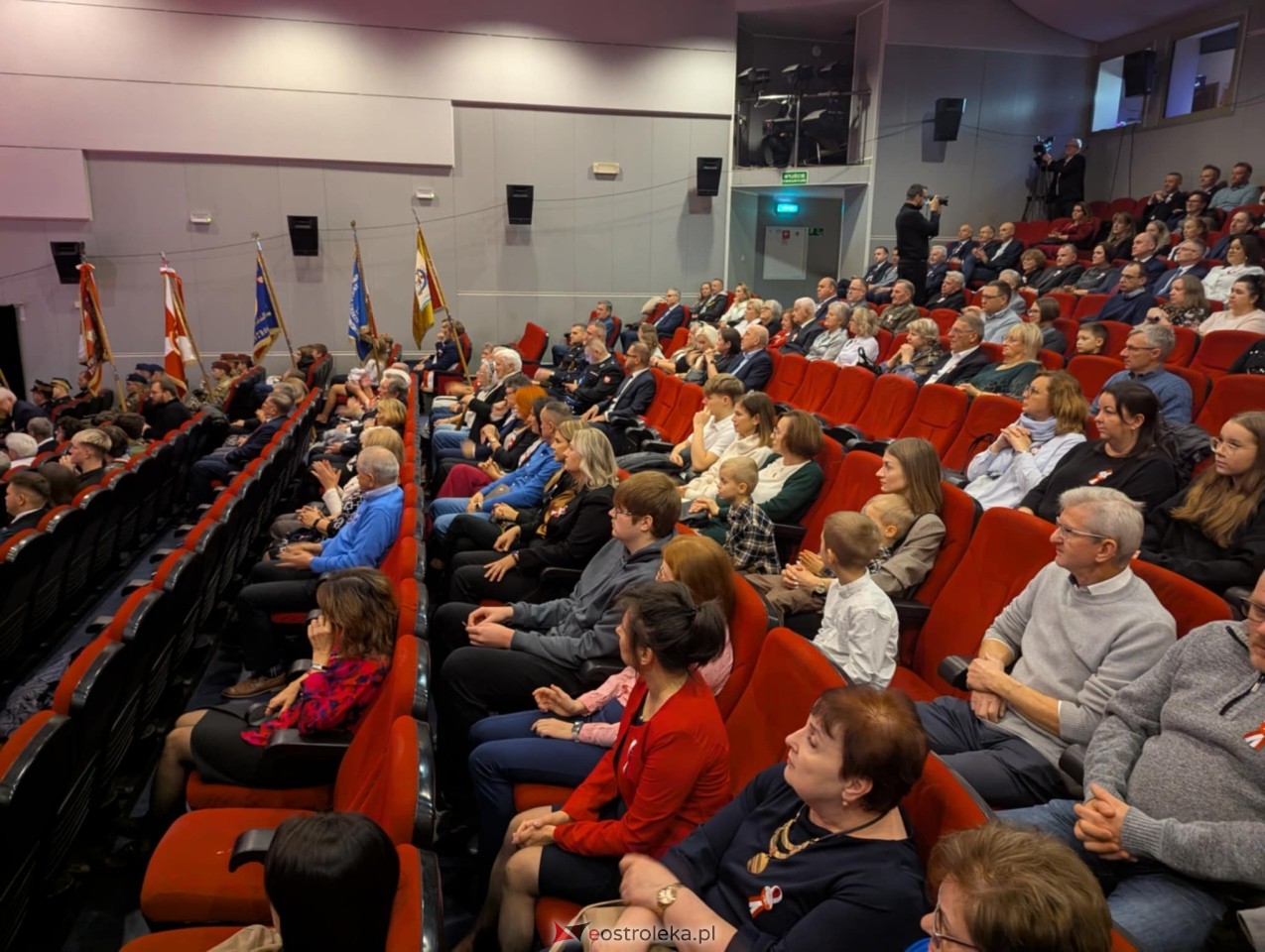 Święto Niepodległości 2025 w Ostrołęce - Sesja rady miasta [11.11.2025] - zdjęcie #62 - eOstroleka.pl