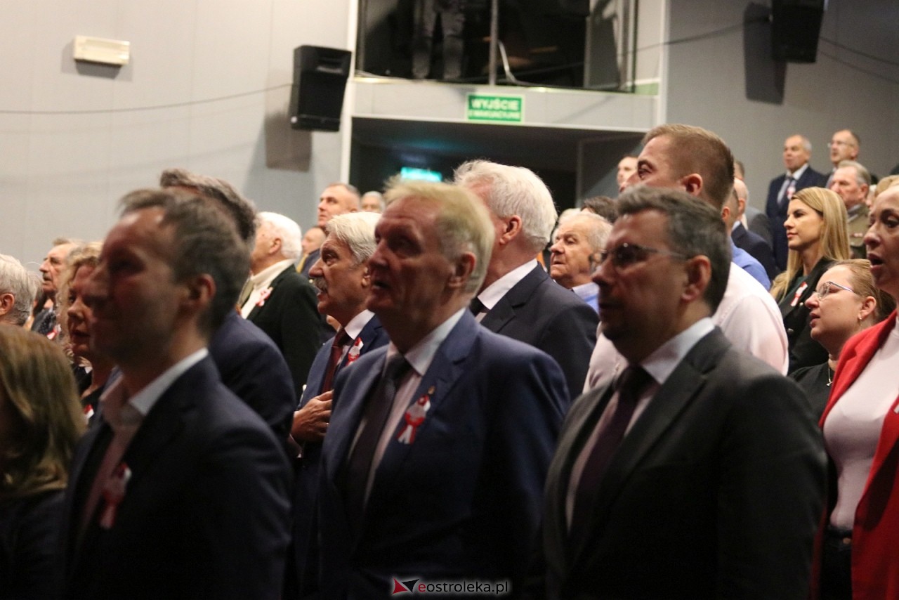Święto Niepodległości 2025 w Ostrołęce - Sesja rady miasta [11.11.2025] - zdjęcie #55 - eOstroleka.pl