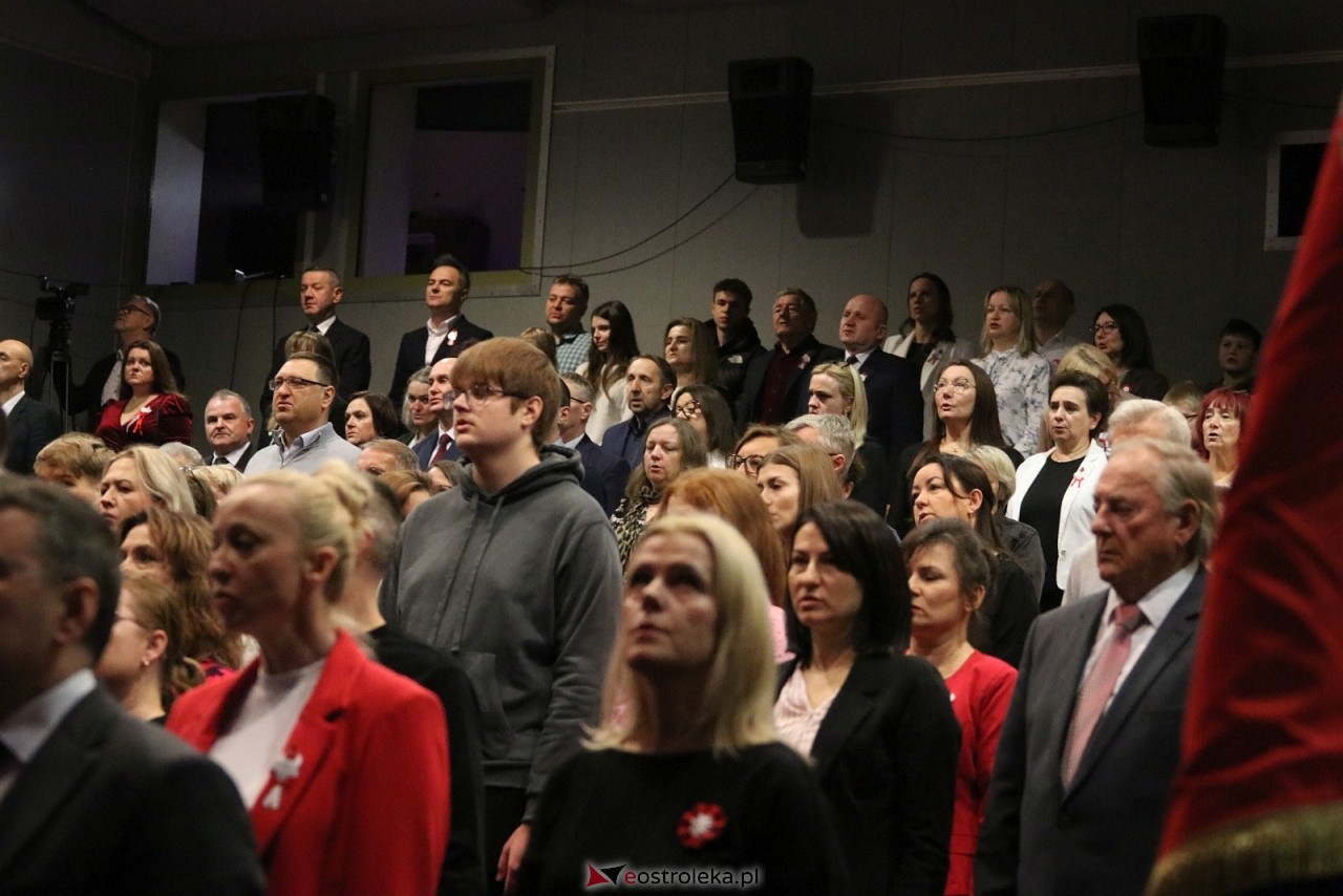 Święto Niepodległości 2025 w Ostrołęce - Sesja rady miasta [11.11.2025] - zdjęcie #46 - eOstroleka.pl