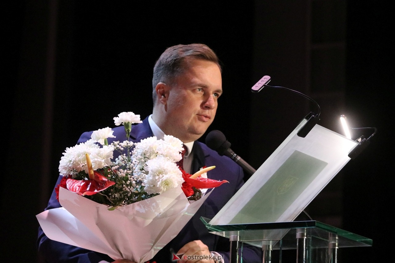 Święto Niepodległości 2025 w Ostrołęce - Sesja rady miasta [11.11.2025] - zdjęcie #32 - eOstroleka.pl
