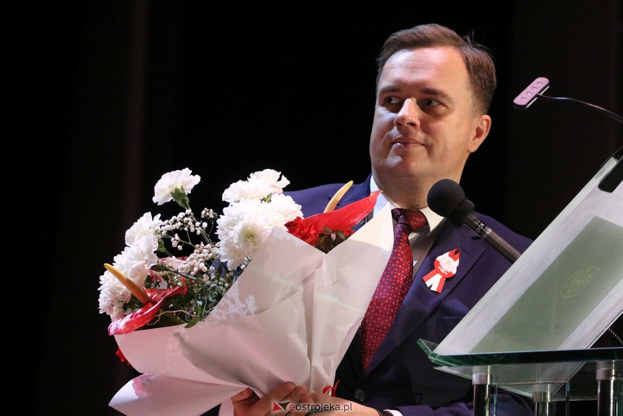 Święto Niepodległości 2025 w Ostrołęce - Sesja rady miasta [11.11.2025] - zdjęcie #31 - eOstroleka.pl