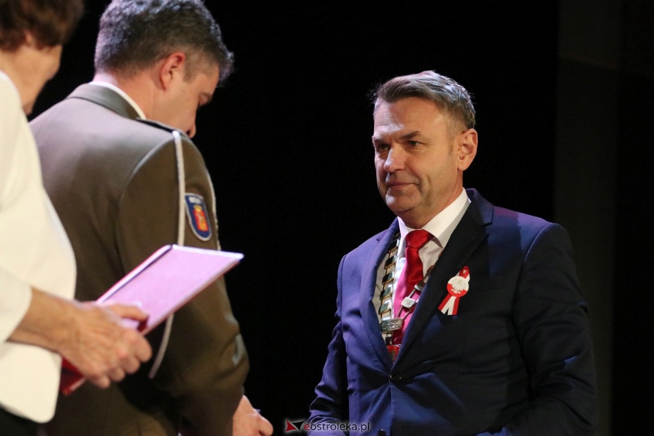 Święto Niepodległości 2025 w Ostrołęce - Sesja rady miasta [11.11.2025] - zdjęcie #24 - eOstroleka.pl