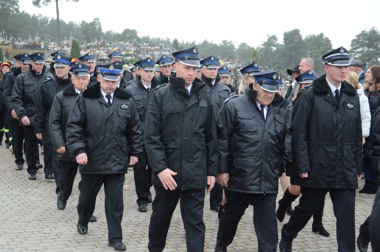 Święto Niepodległości 2025 w Kadzidle - fot. gmina Kadzidło [11.11.2025] - zdjęcie #27 - eOstroleka.pl