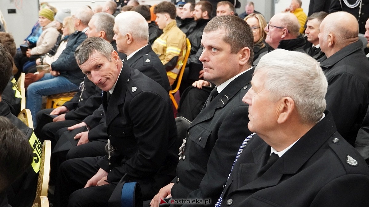 Otwarcie nowej strażnicy OSP Czerwin [11.11.2025] - zdjęcie #60 - eOstroleka.pl