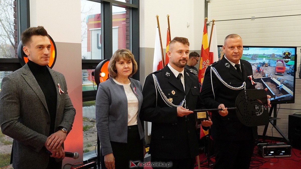 Otwarcie nowej strażnicy OSP Czerwin [11.11.2025] - zdjęcie #15 - eOstroleka.pl