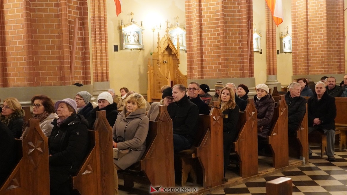 Koncert patriotyczny w Rzekuniu [11.11.2025] - zdjęcie #71 - eOstroleka.pl