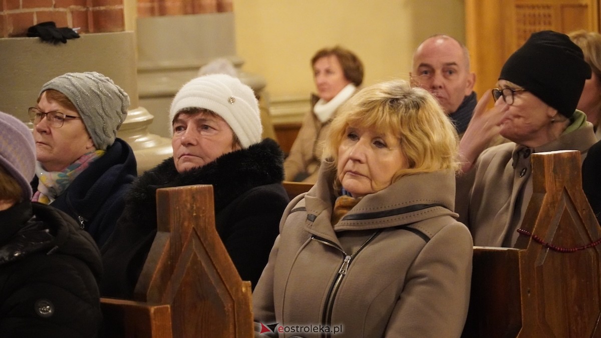 Koncert patriotyczny w Rzekuniu [11.11.2025] - zdjęcie #70 - eOstroleka.pl
