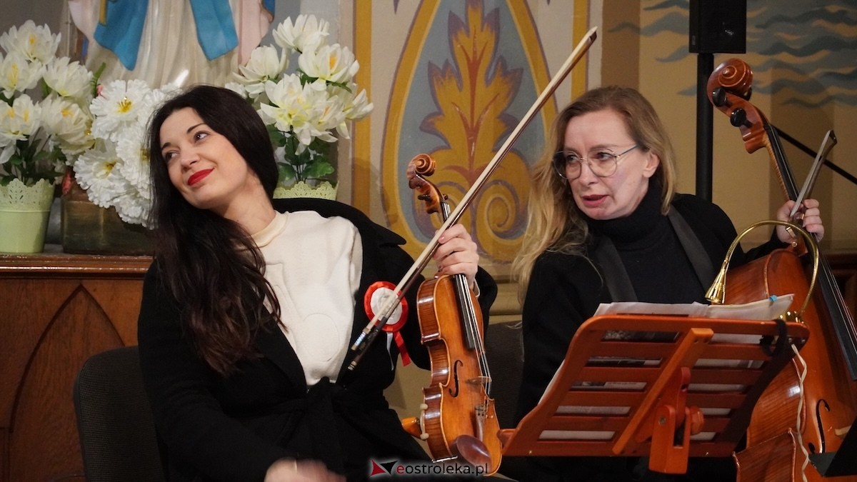 Koncert patriotyczny w Rzekuniu [11.11.2025] - zdjęcie #41 - eOstroleka.pl