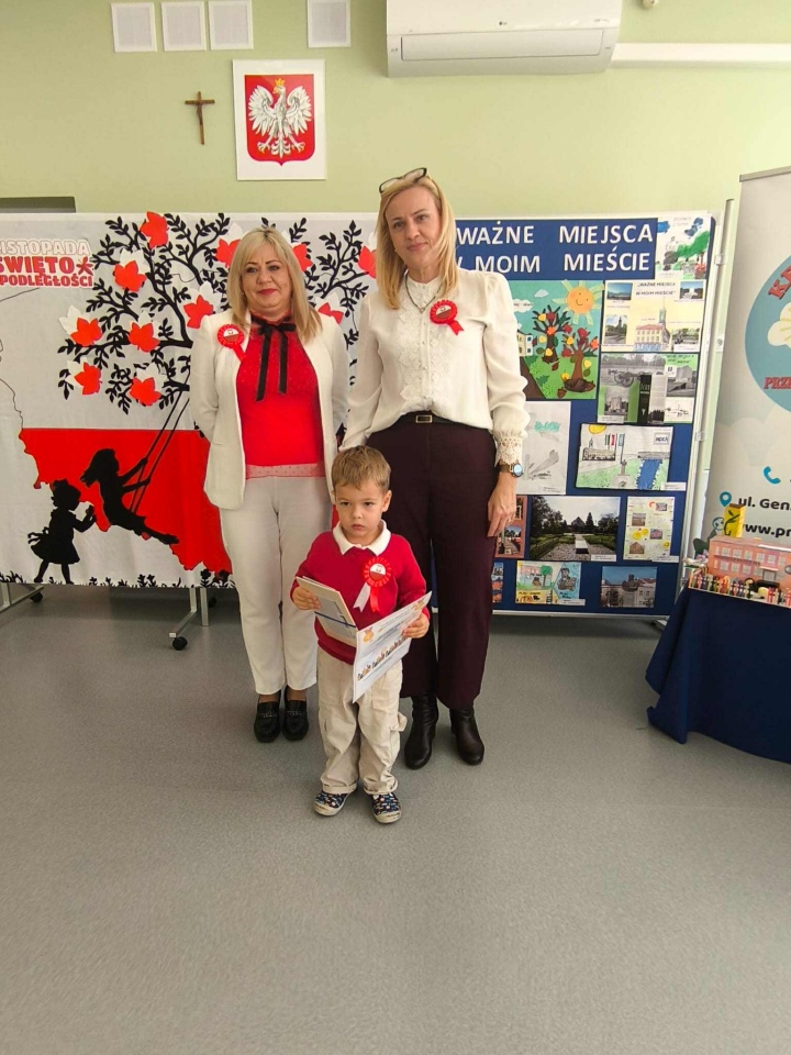 Przedszkole Miejskie Nr 8 „Kraina Radości” - wystawa, która rozbudziła patriotyzm w Ostrołęce! - zdjęcie #5 - eOstroleka.pl