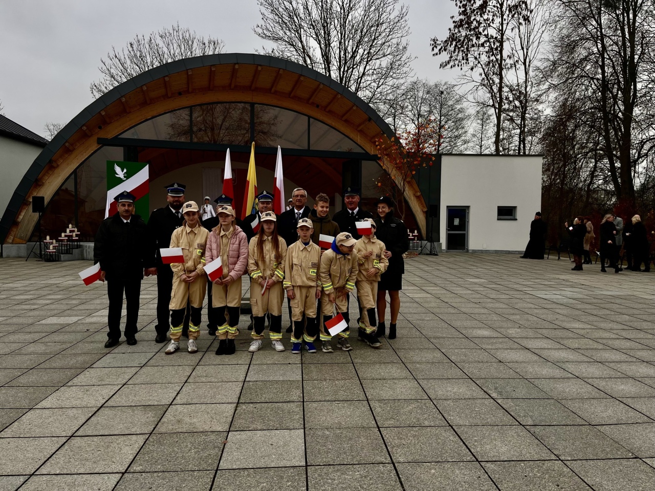 Uroczyste obchody Narodowego Święta Niepodległości w Troszynie [11.11.2025] - zdjęcie #7 - eOstroleka.pl