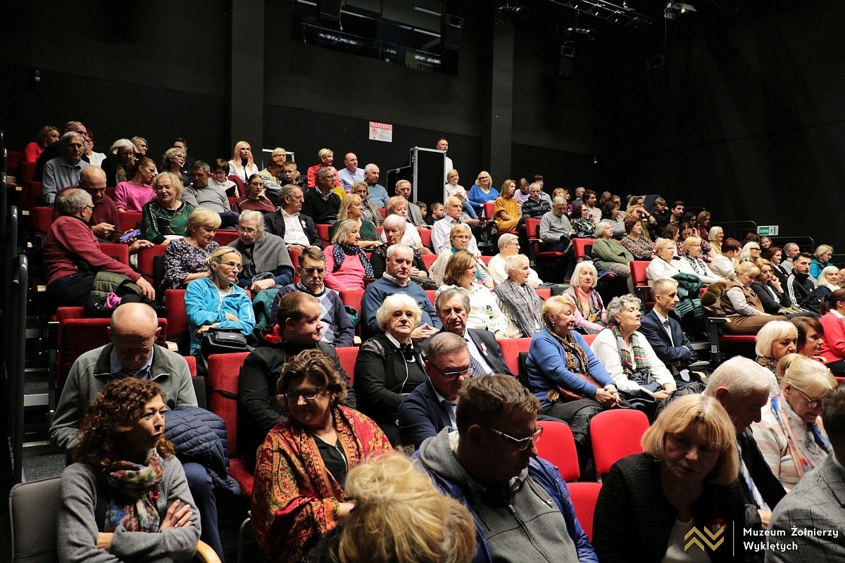 Koncert  „I przyszła wolność” w Muzeum Żołnierzy Wyklętych [11.11.2025] - zdjęcie #25 - eOstroleka.pl