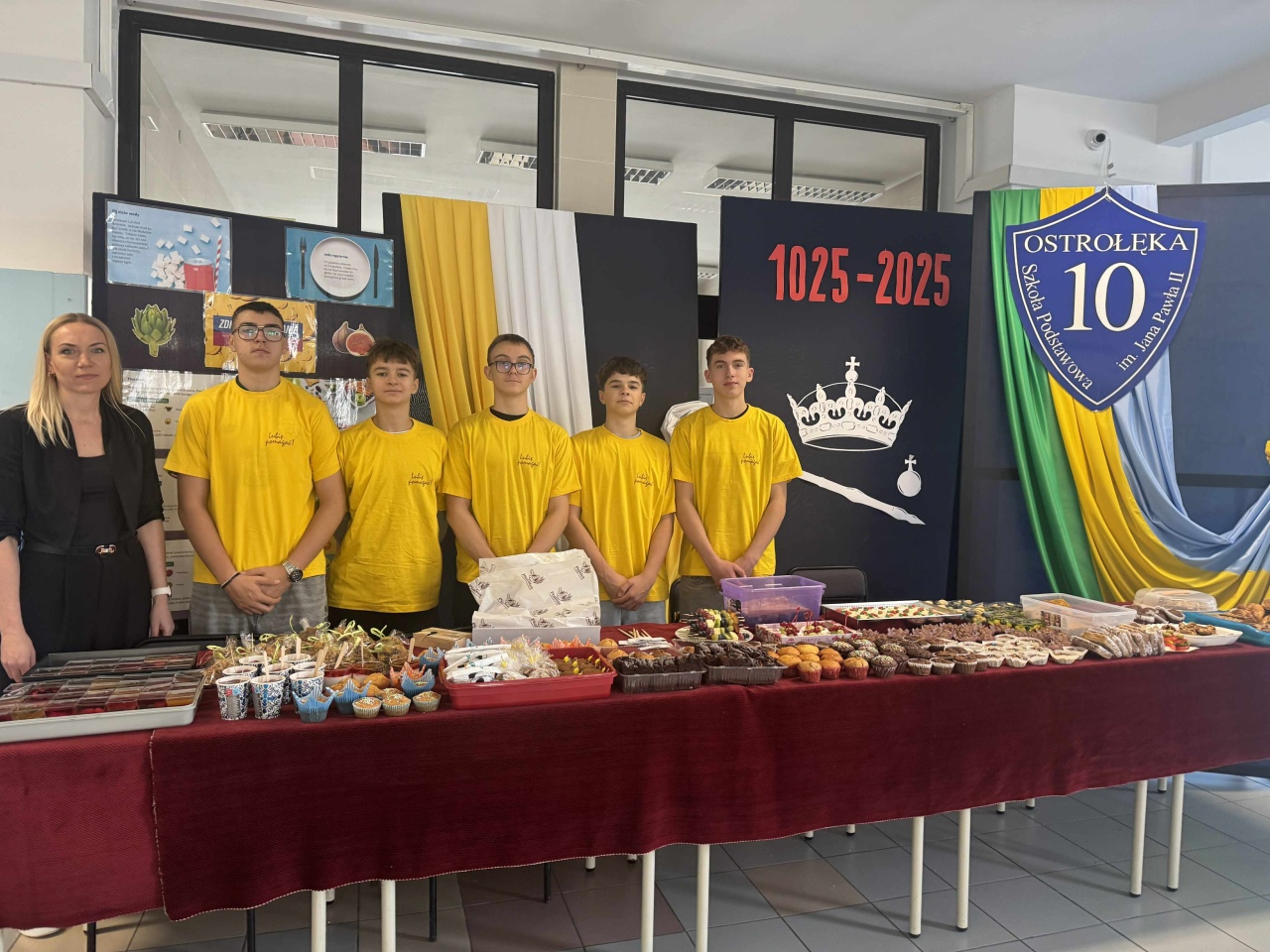 Kiermasz charytatywny w SP 10 w Ostrołęce [5.11.2025] - zdjęcie #39 - eOstroleka.pl