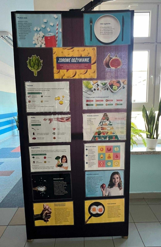 Kiermasz charytatywny w SP 10 w Ostrołęce [5.11.2025] - zdjęcie #6 - eOstroleka.pl