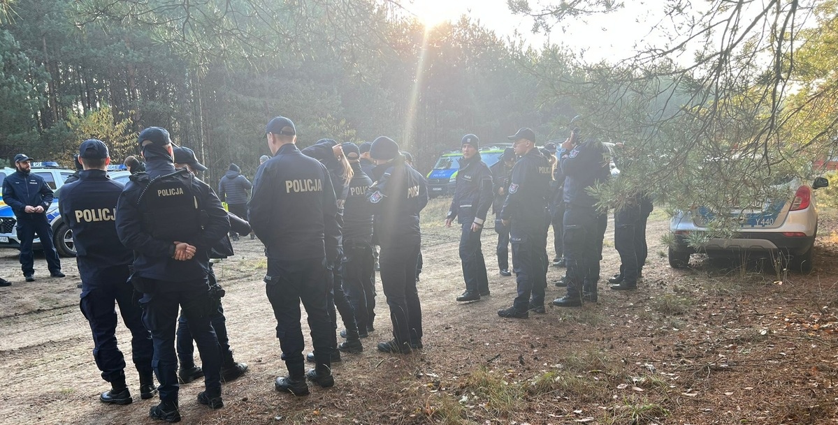 Akcja poszukiwawcza za zaginionym Waldemarem Wojtkowskim [13.11.2025] - zdjęcie #3 - eOstroleka.pl