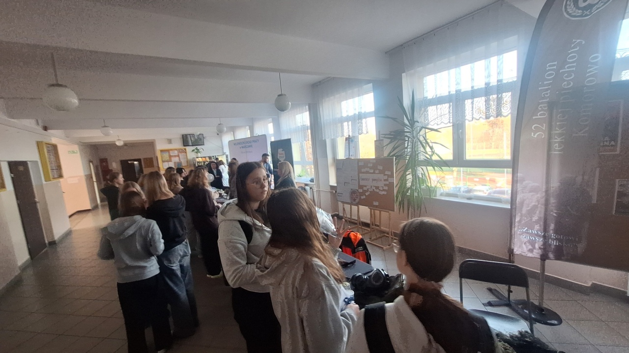 Dzień Aktywności Zawodowej w Zespole Szkół Zawodowych Nr 2 w Ostrołęce [13.11.2025]] - zdjęcie #35 - eOstroleka.pl