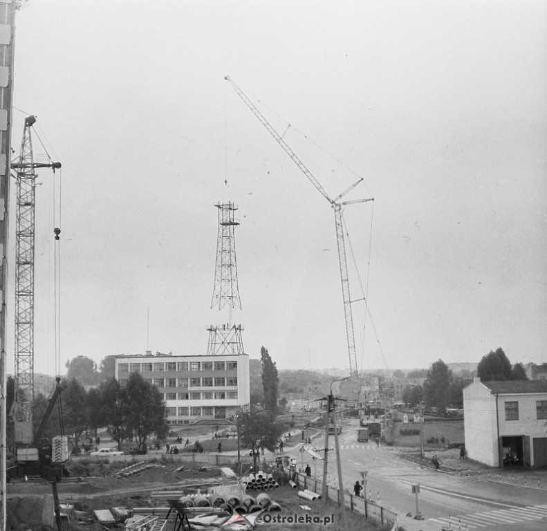 Budowa wieży radiowo-telewizyjnej i basenu w Ostrołęce - zdjęcie #19 - eOstroleka.pl