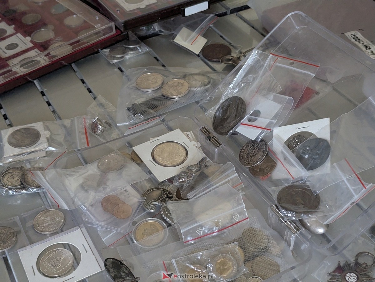 Giełda kolekcjonerska [16.11.2025] - zdjęcie #13 - eOstroleka.pl