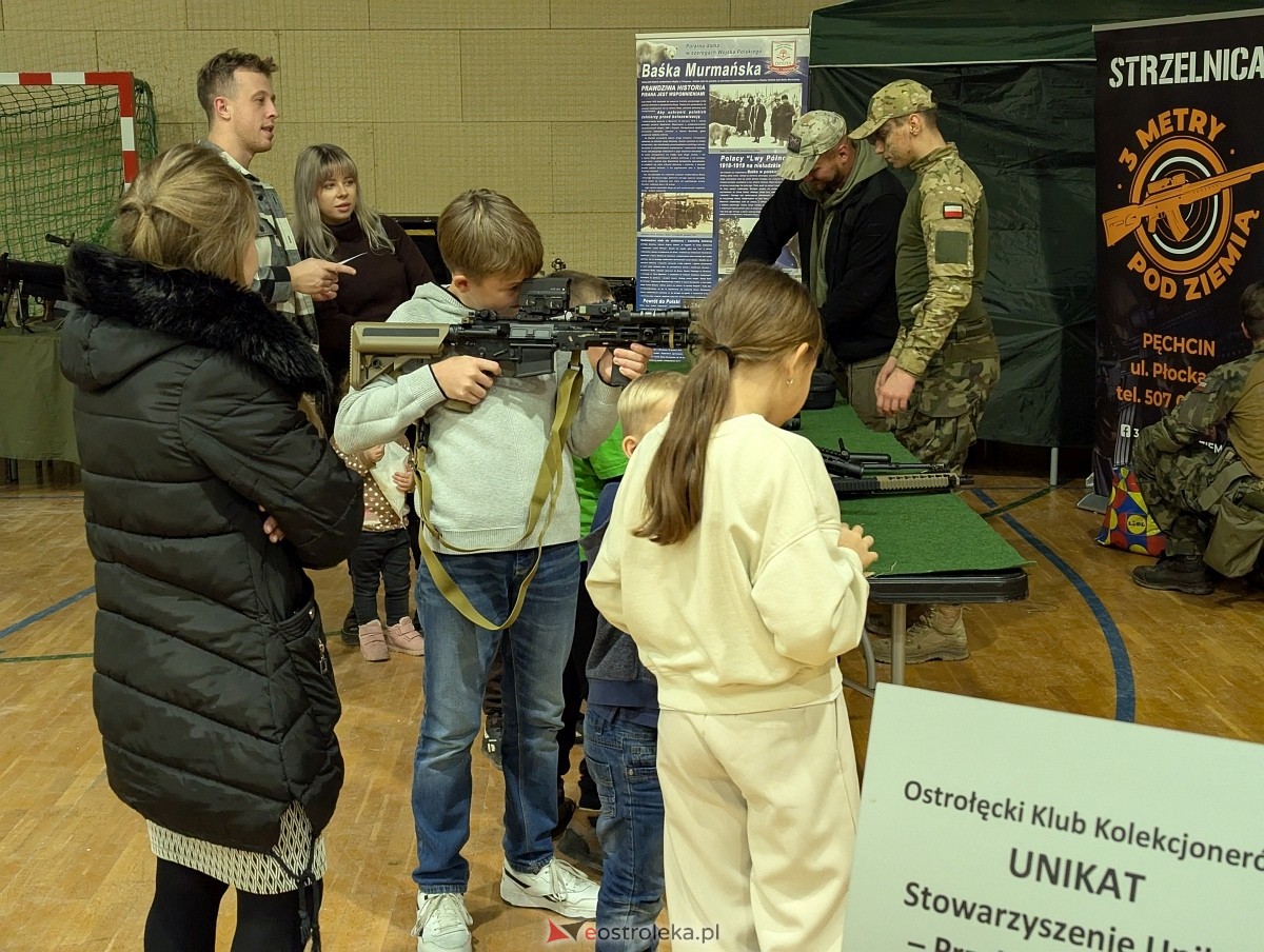 Piknik Patriotyczny w Olszewie-Borkach [16.11.2025] - zdjęcie #42 - eOstroleka.pl