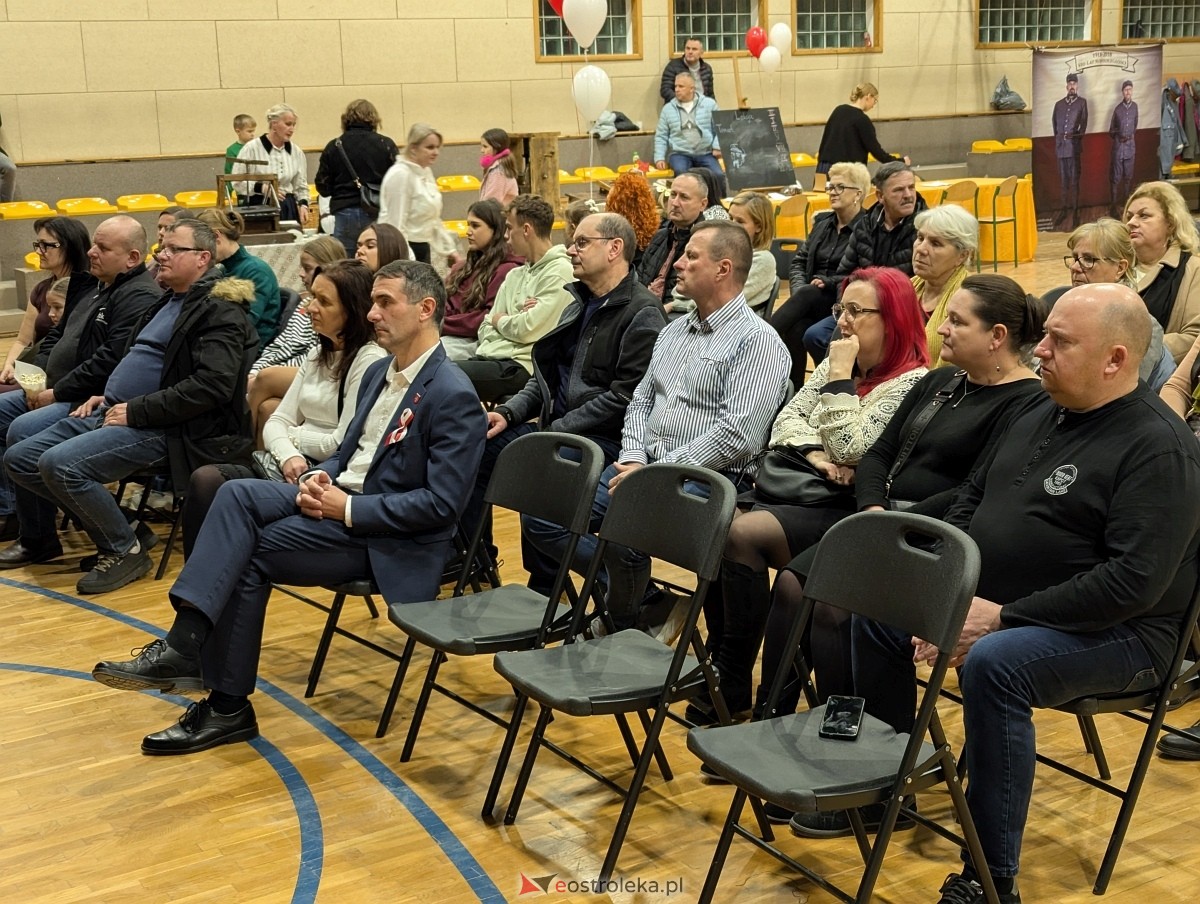 Piknik Patriotyczny w Olszewie-Borkach [16.11.2025] - zdjęcie #13 - eOstroleka.pl