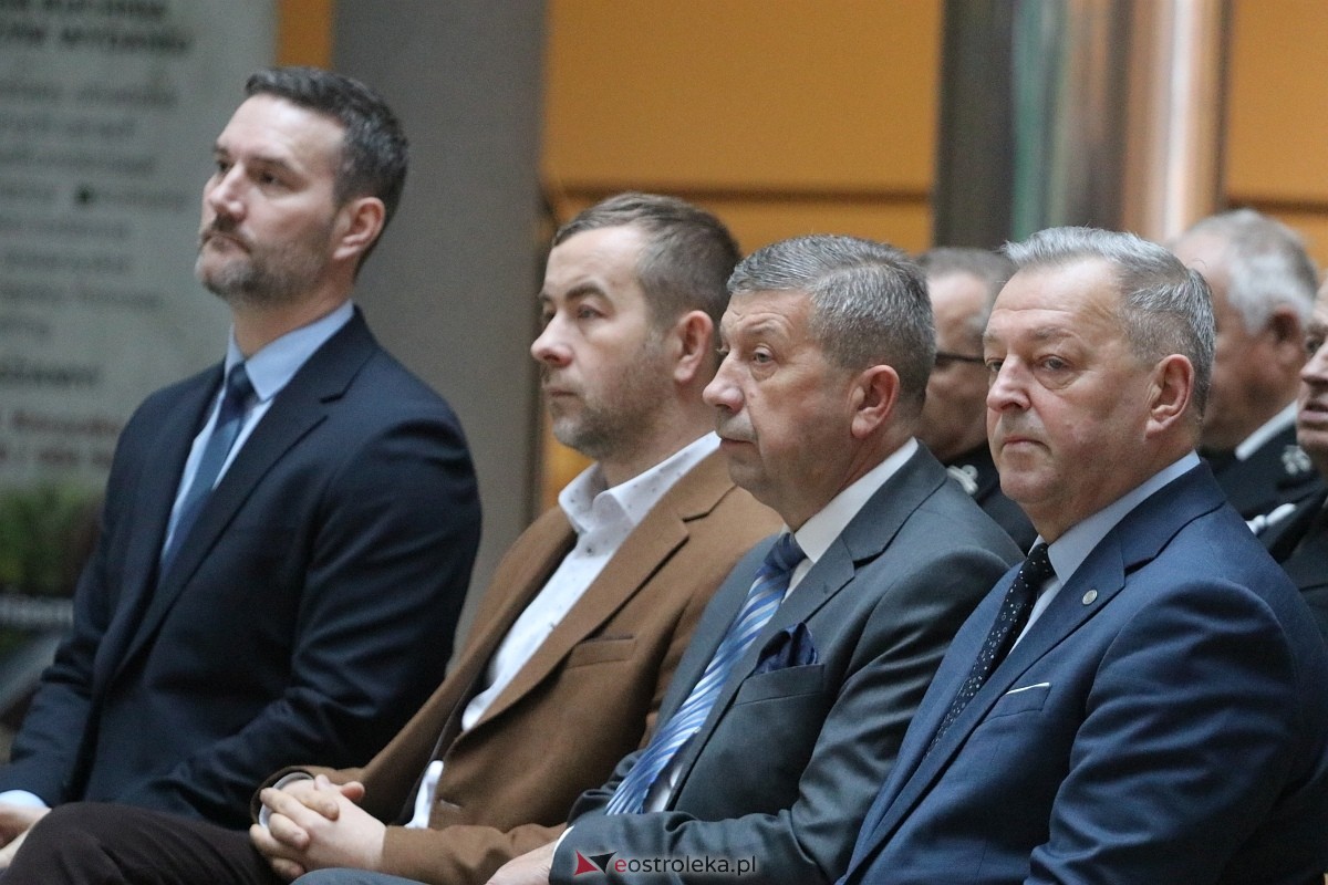 Wręczenie promes dla jednostek OSP [17.11.2025] - zdjęcie #103 - eOstroleka.pl