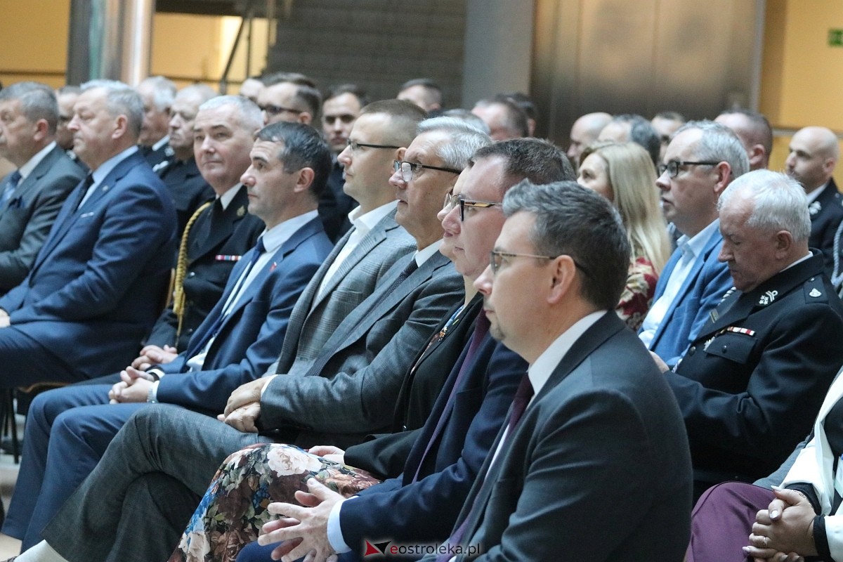 Wręczenie promes dla jednostek OSP [17.11.2025] - zdjęcie #101 - eOstroleka.pl