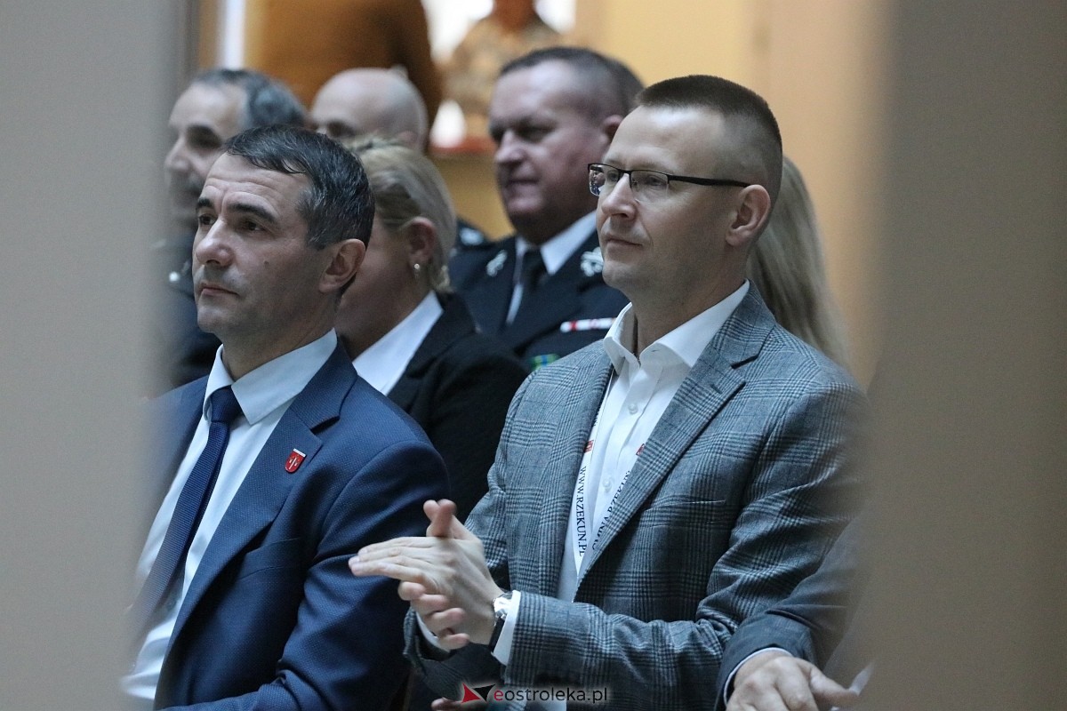 Wręczenie promes dla jednostek OSP [17.11.2025] - zdjęcie #95 - eOstroleka.pl