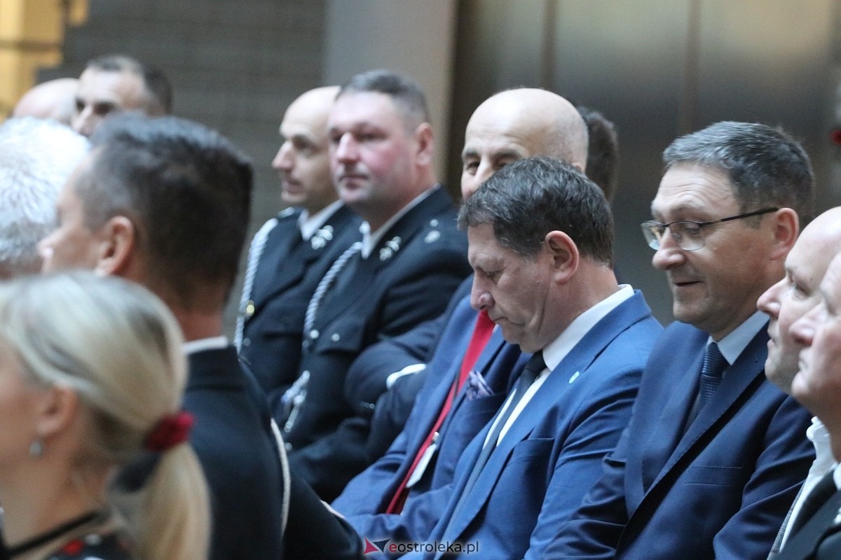 Wręczenie promes dla jednostek OSP [17.11.2025] - zdjęcie #93 - eOstroleka.pl