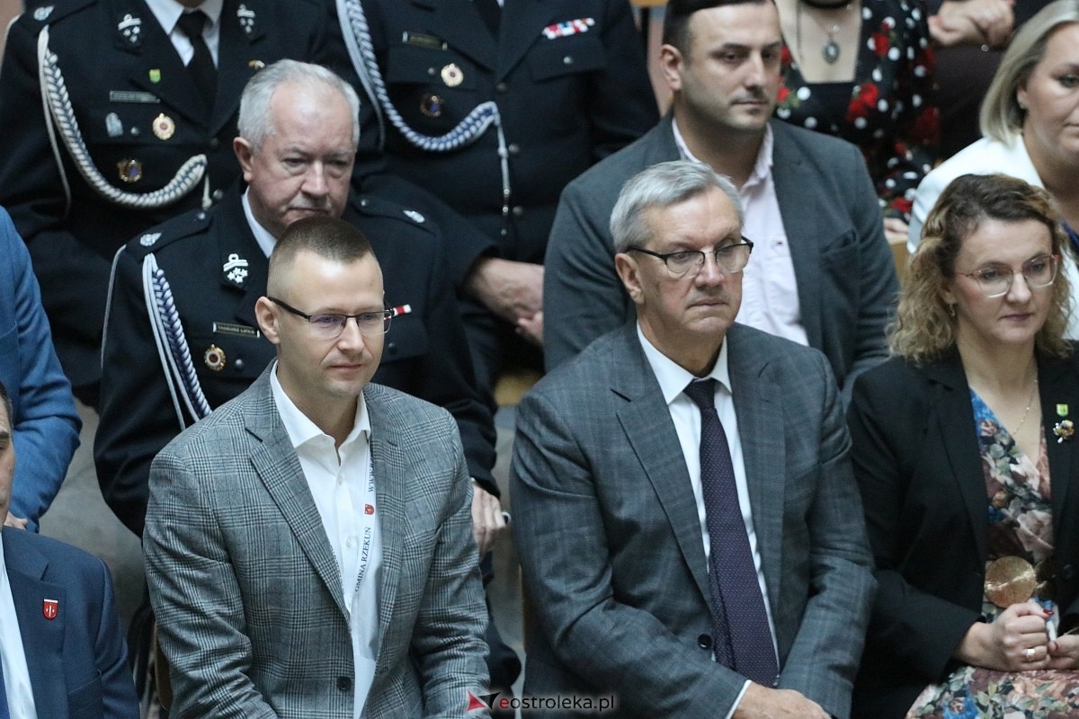 Wręczenie promes dla jednostek OSP [17.11.2025] - zdjęcie #82 - eOstroleka.pl