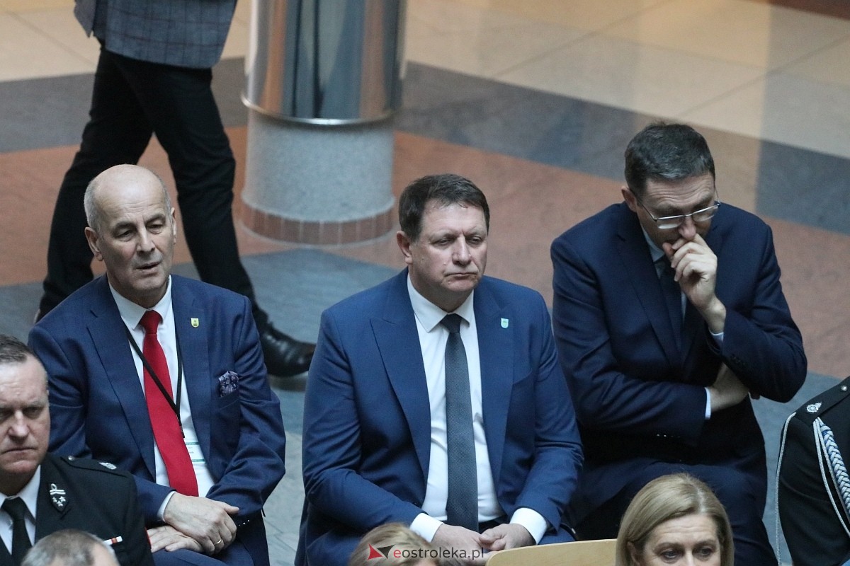 Wręczenie promes dla jednostek OSP [17.11.2025] - zdjęcie #80 - eOstroleka.pl