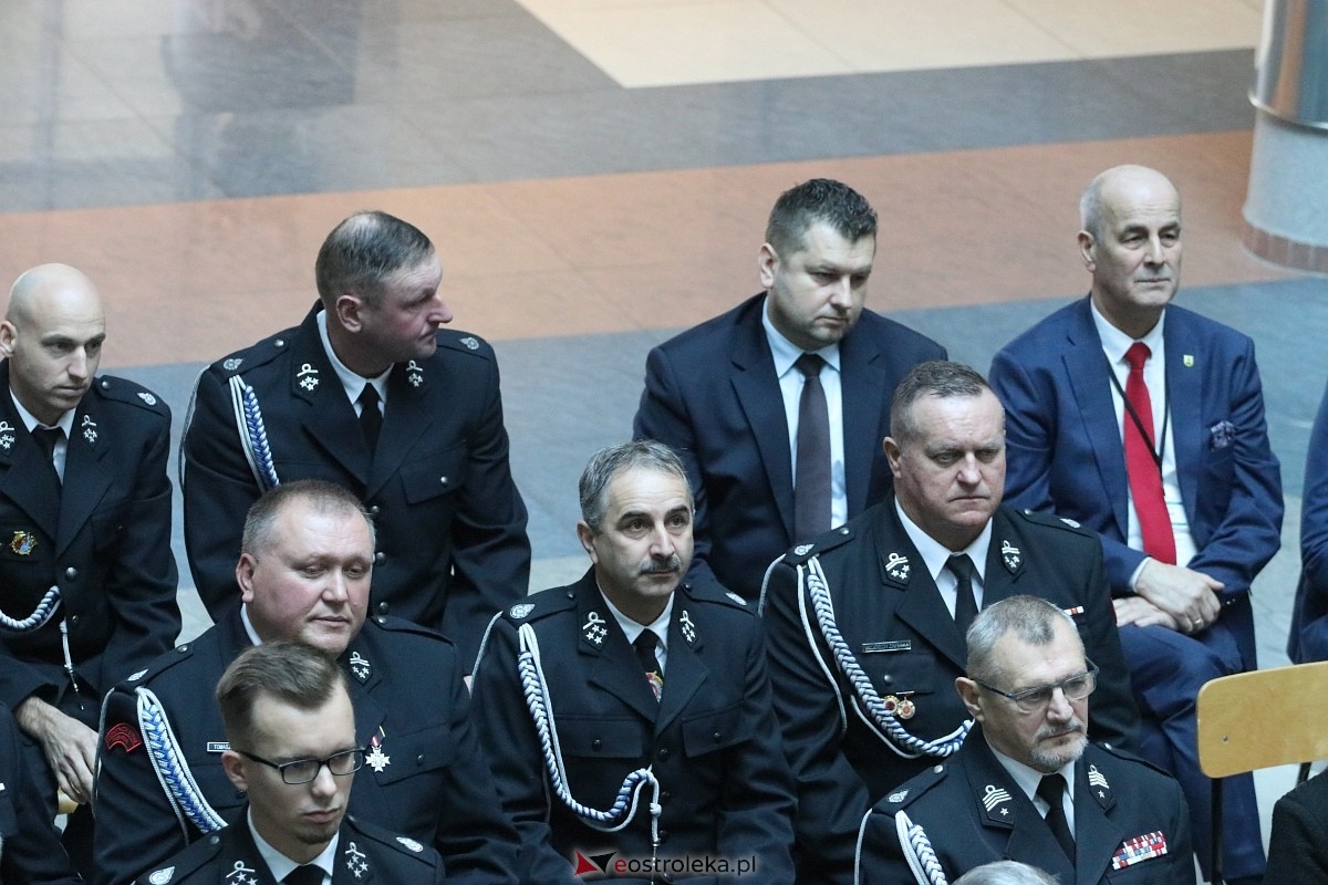 Wręczenie promes dla jednostek OSP [17.11.2025] - zdjęcie #78 - eOstroleka.pl