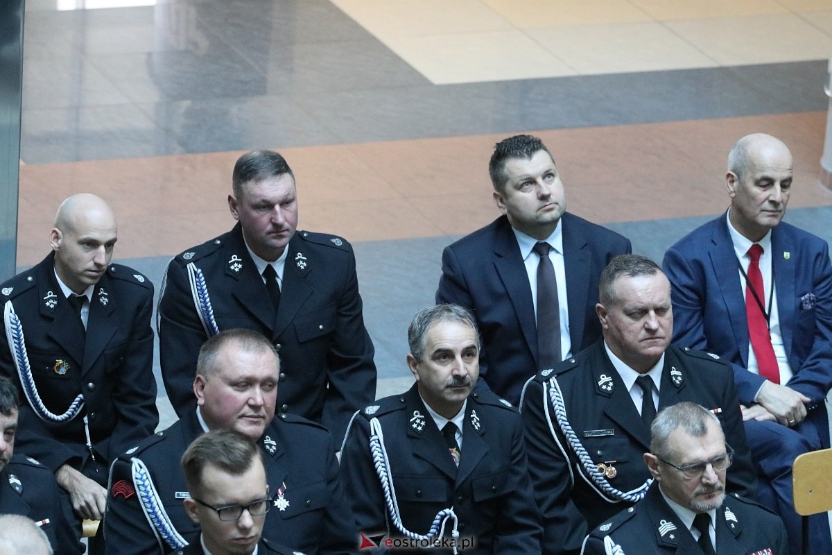 Wręczenie promes dla jednostek OSP [17.11.2025] - zdjęcie #71 - eOstroleka.pl
