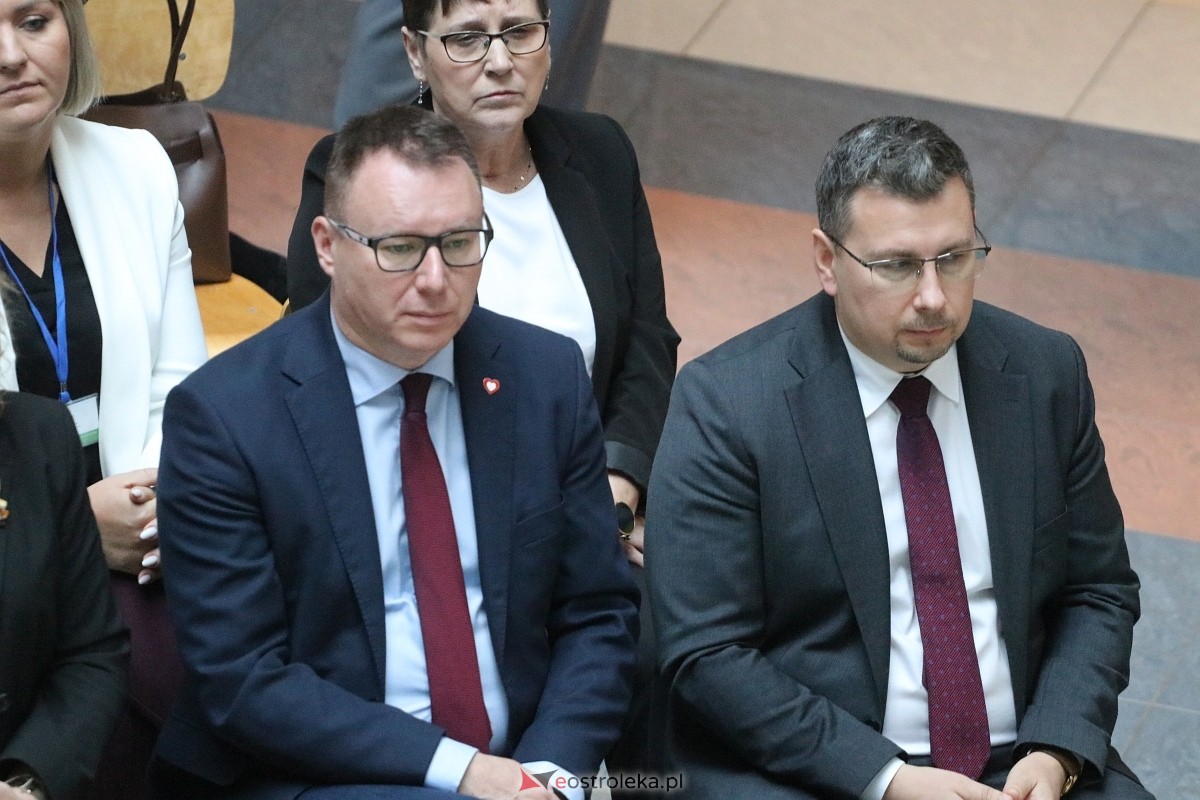 Wręczenie promes dla jednostek OSP [17.11.2025] - zdjęcie #67 - eOstroleka.pl