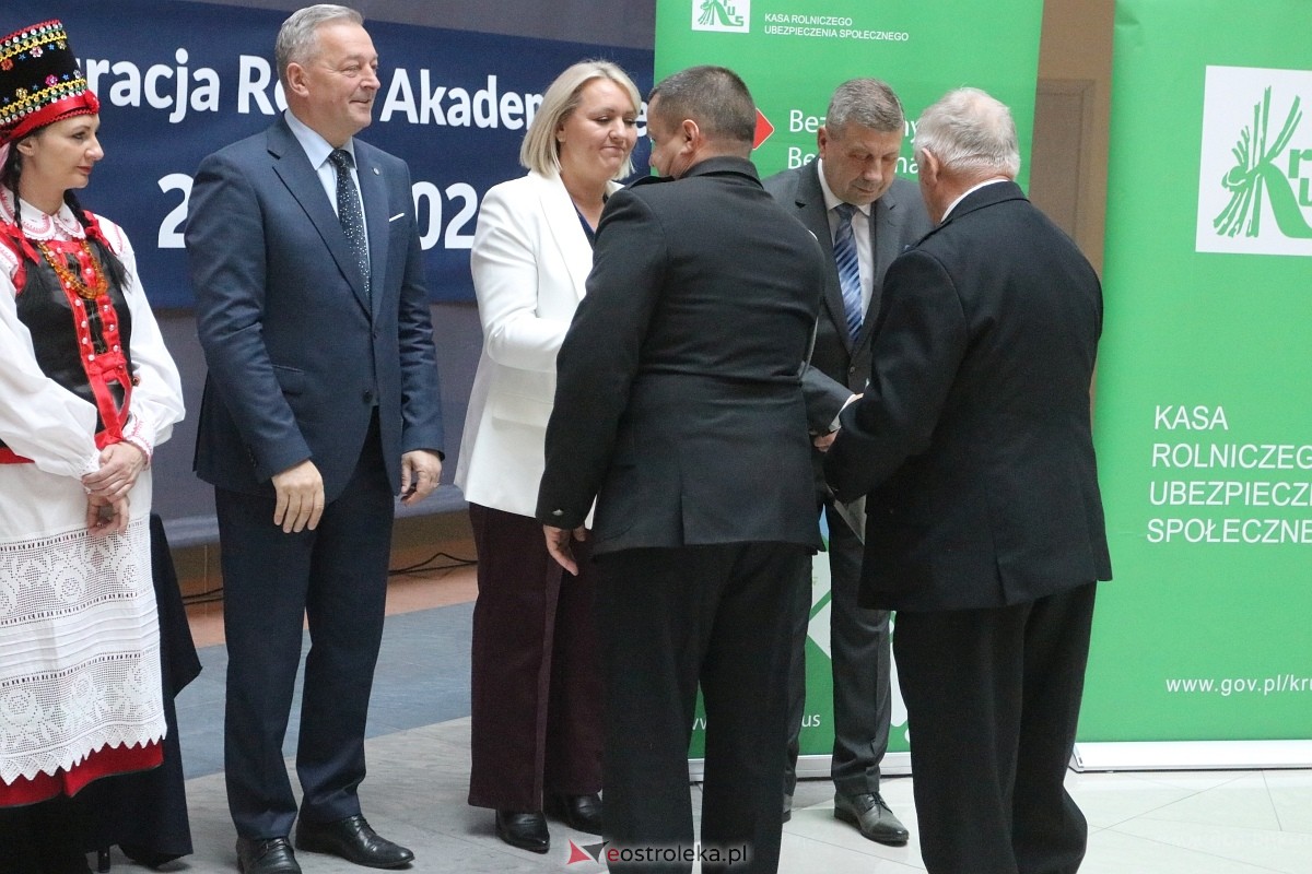 Wręczenie promes dla jednostek OSP [17.11.2025] - zdjęcie #48 - eOstroleka.pl