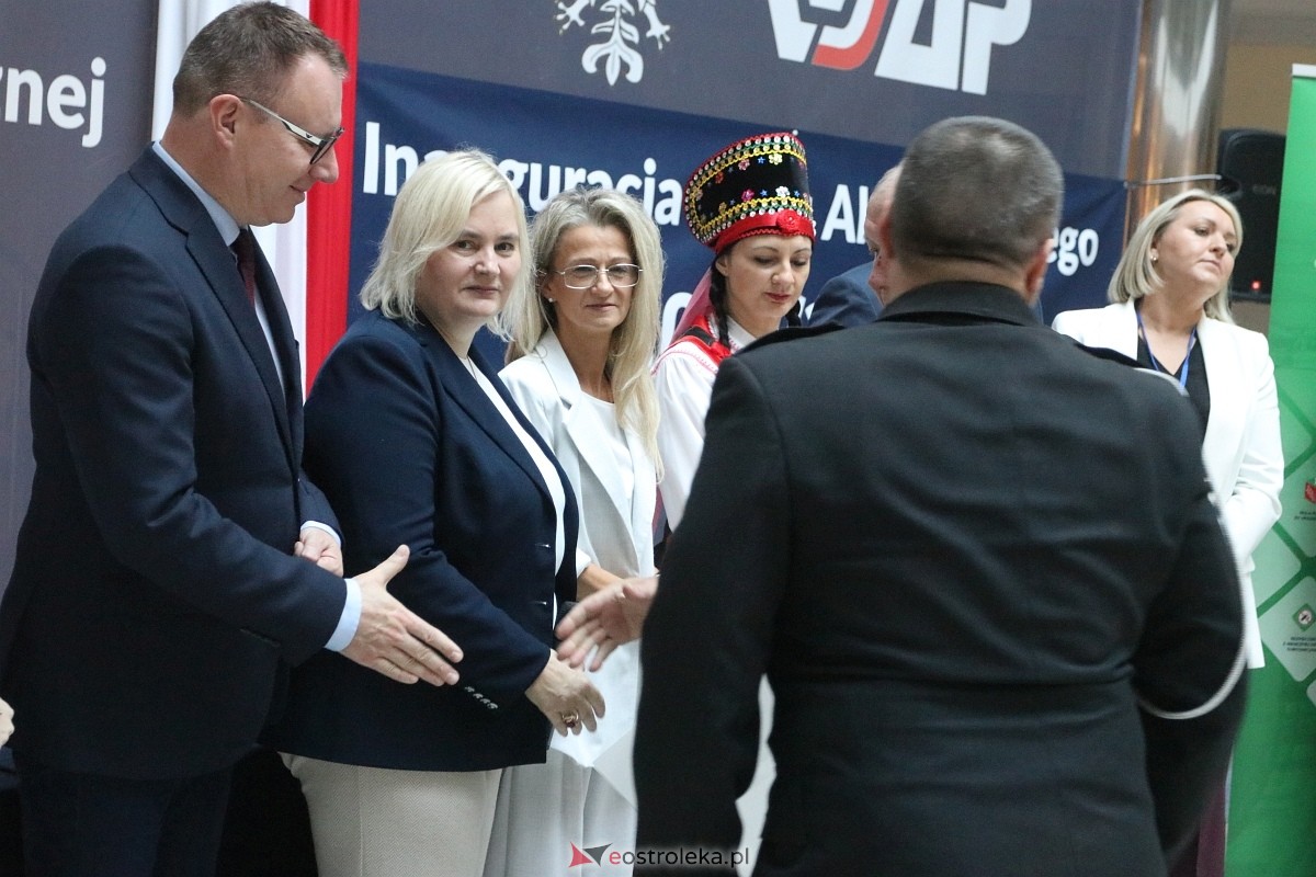 Wręczenie promes dla jednostek OSP [17.11.2025] - zdjęcie #46 - eOstroleka.pl