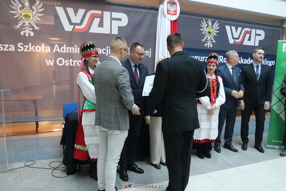 Wręczenie promes dla jednostek OSP [17.11.2025] - zdjęcie #9 - eOstroleka.pl