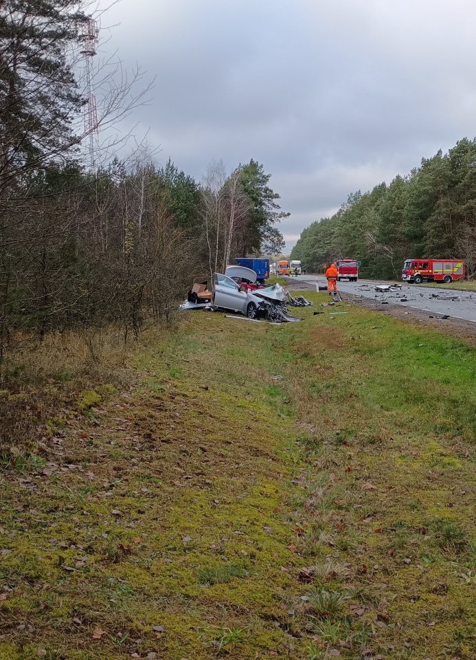 Wypadek w Sielcu na DK-60 [18.11.2025] - zdjęcie #4 - eOstroleka.pl
