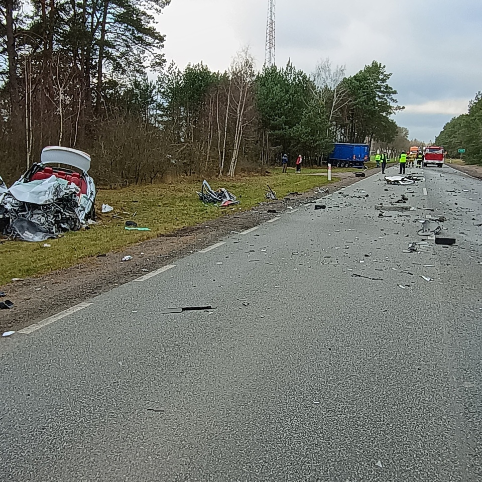 Wypadek w Sielcu na DK-60 [18.11.2025] - zdjęcie #2 - eOstroleka.pl