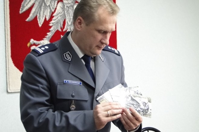 Policyjna akcja Pocztówka z drogi rozpoczęta [31.X.2011] - zdjęcie #10 - eOstroleka.pl